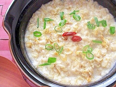 レンジで簡単！オートミールの中華粥風